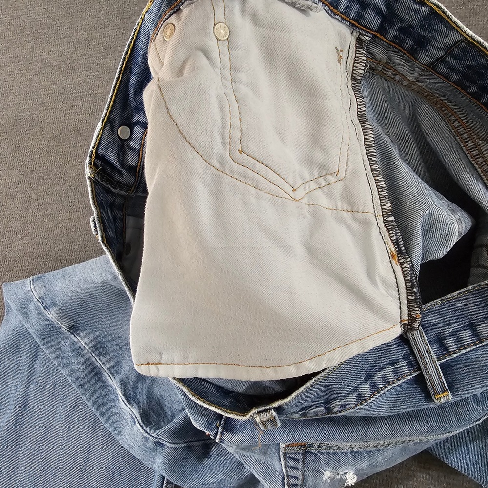 Levis 505 Regular Fit Light Wash Straight Leg Denim Jeans Mens 38x30 Blue - Picture 10 of 16
